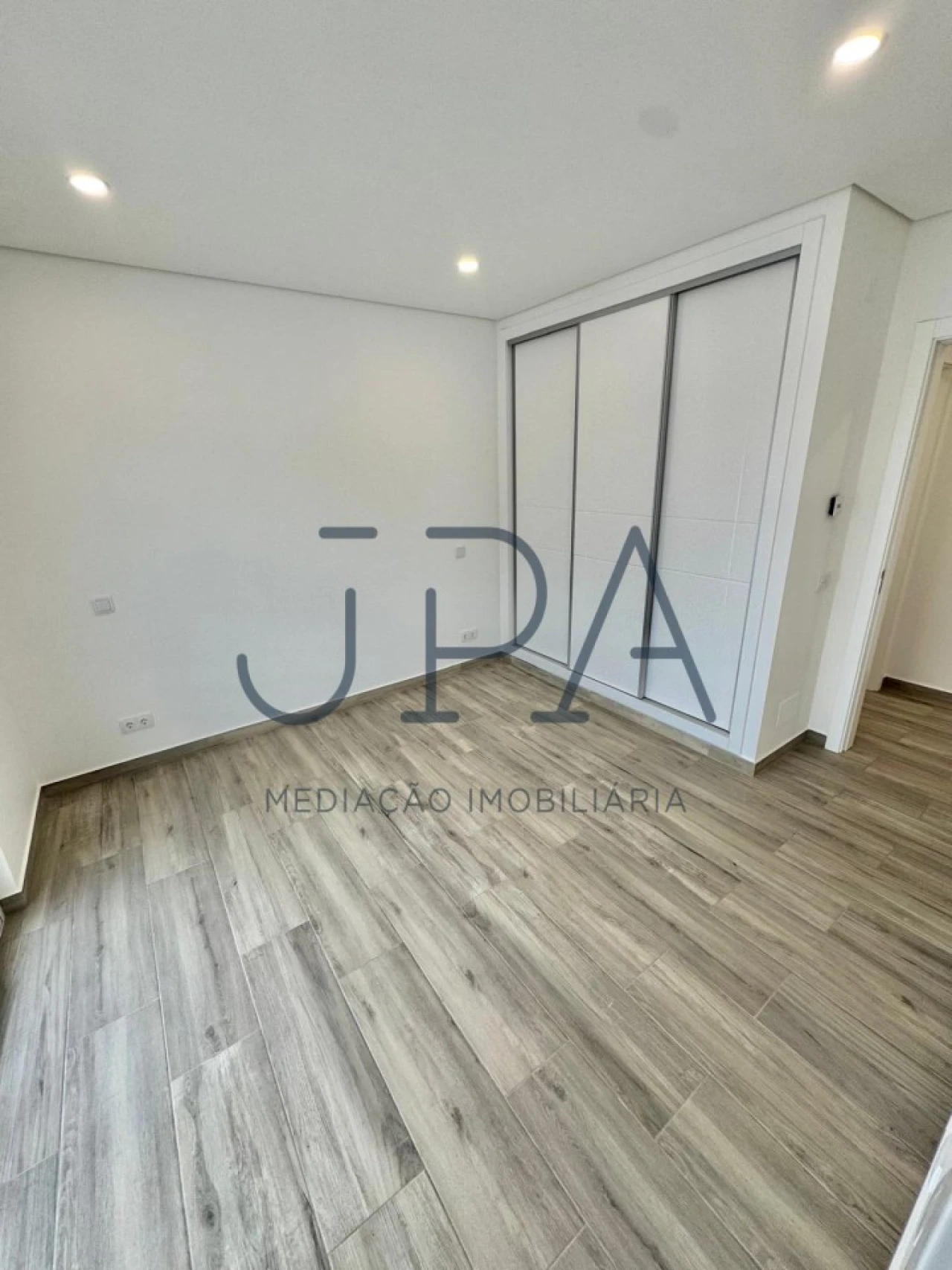 Moradia T4 para Venda em Altura Foto 32