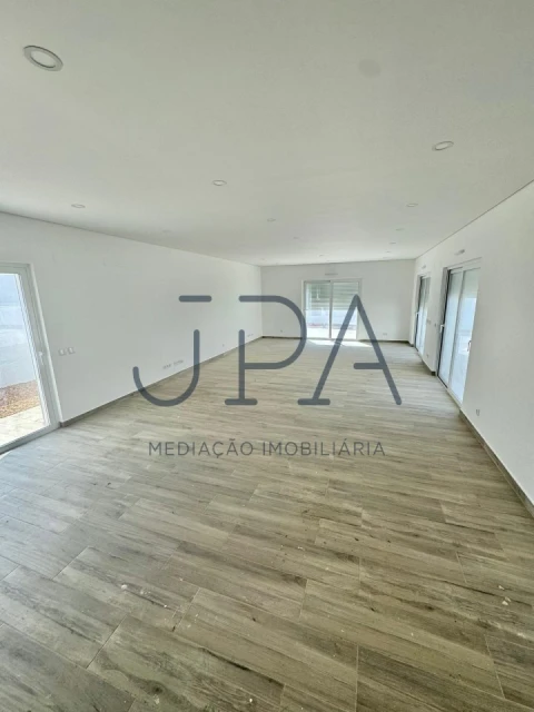 Moradia T4 para Venda em Altura