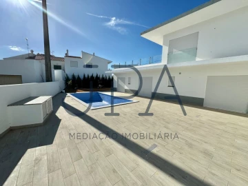 Moradia T4 para Venda em Altura