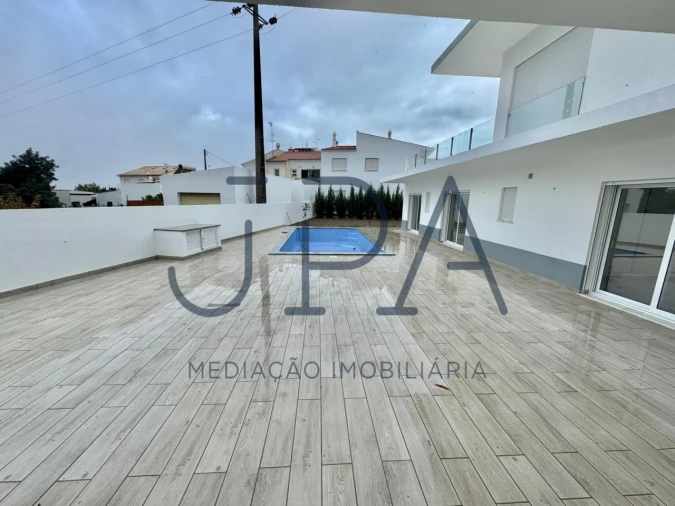 Moradia T4 para Venda em Altura Foto 24