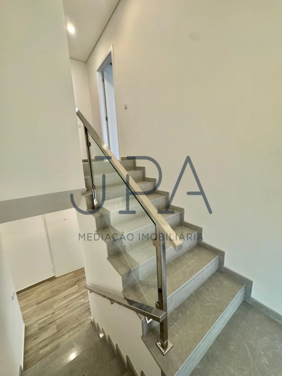 Moradia T4 para Venda em Altura Foto 41