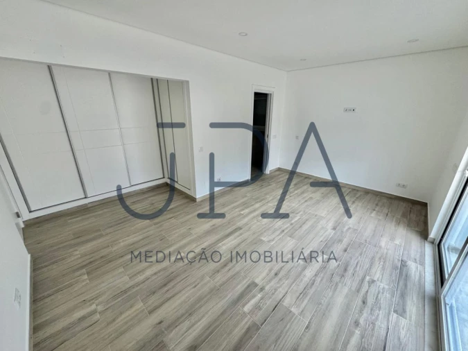 Moradia T4 para Venda em Altura Foto 45