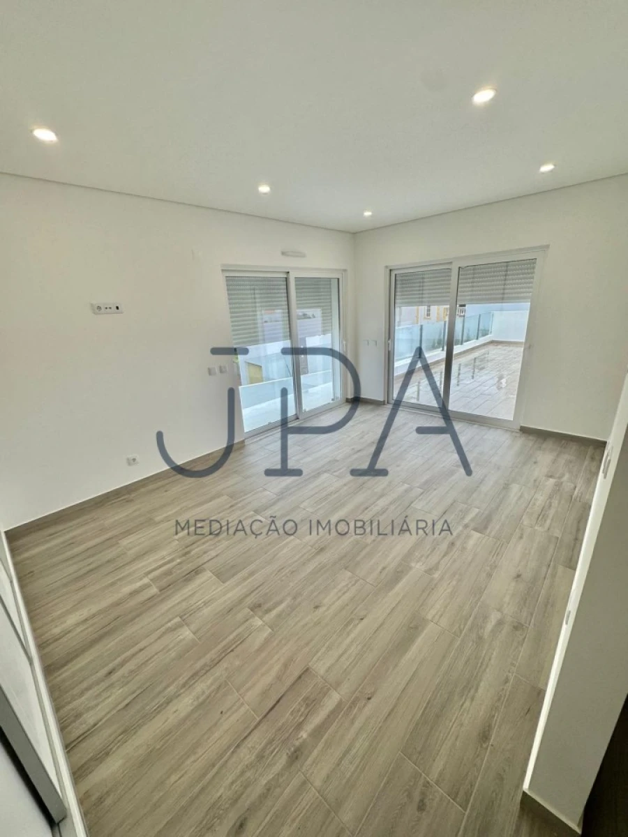 Moradia T4 para Venda em Altura Foto 50