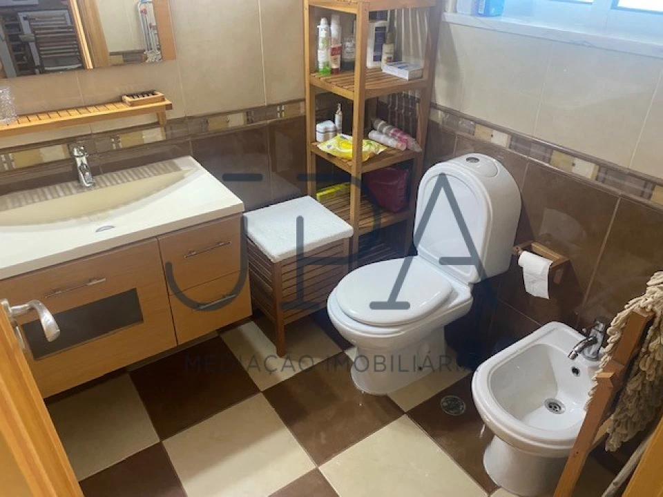 Apartamento T1 para Venda em Altura Foto 13