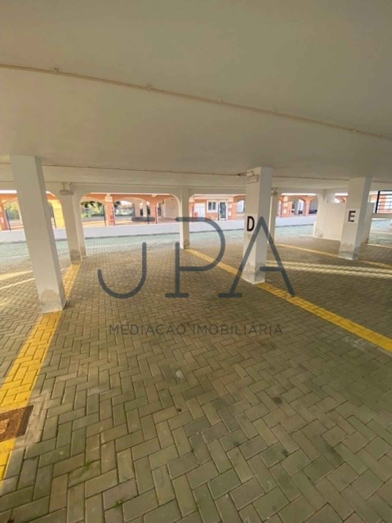 Apartamento T1 para Venda em Altura Foto 18