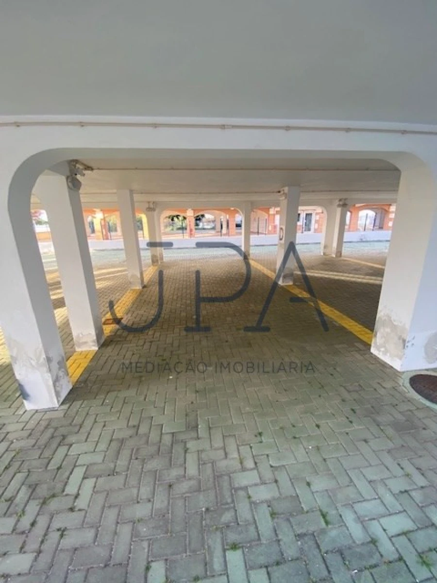 Apartamento T1 para Venda em Altura Foto 17