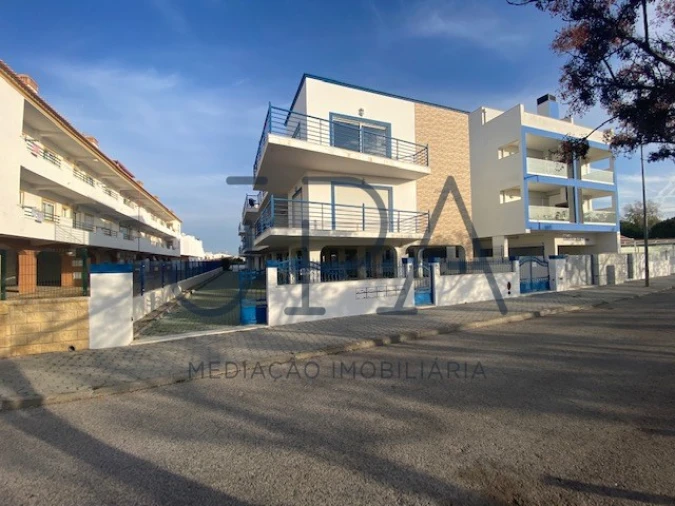 Apartamento T1 para Venda em Altura Foto 20