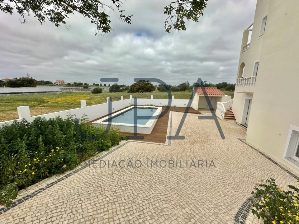 Moradia T7 para Venda em Altura Foto 21