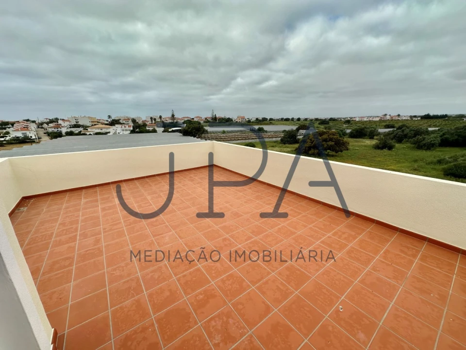 Moradia T7 para Venda em Altura Foto 23