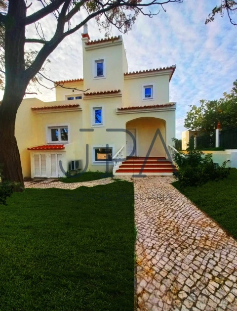 Moradia T7 para Venda em Altura