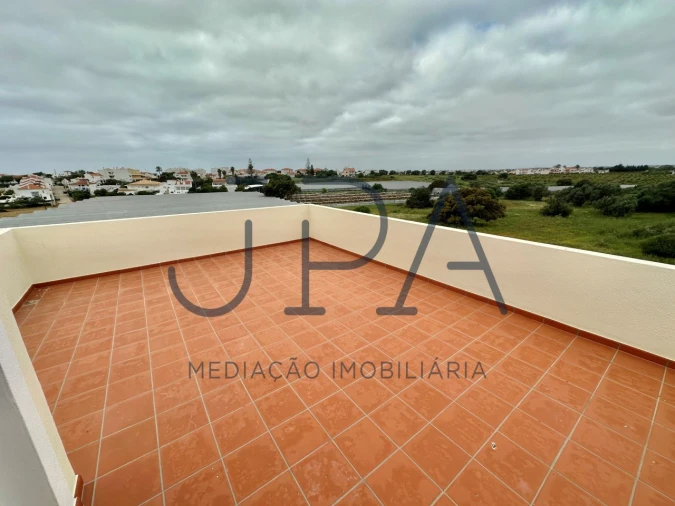 Moradia T7 para Venda em Altura Foto 23