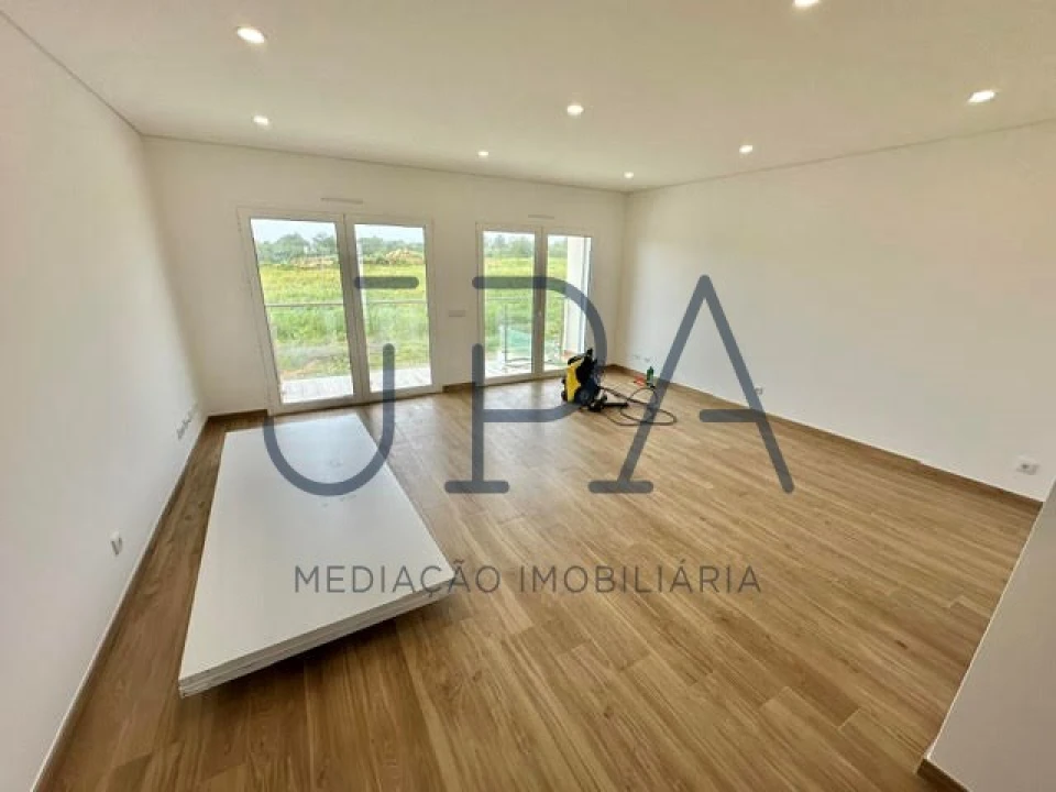 Moradia T3 para Venda em Altura Foto 9