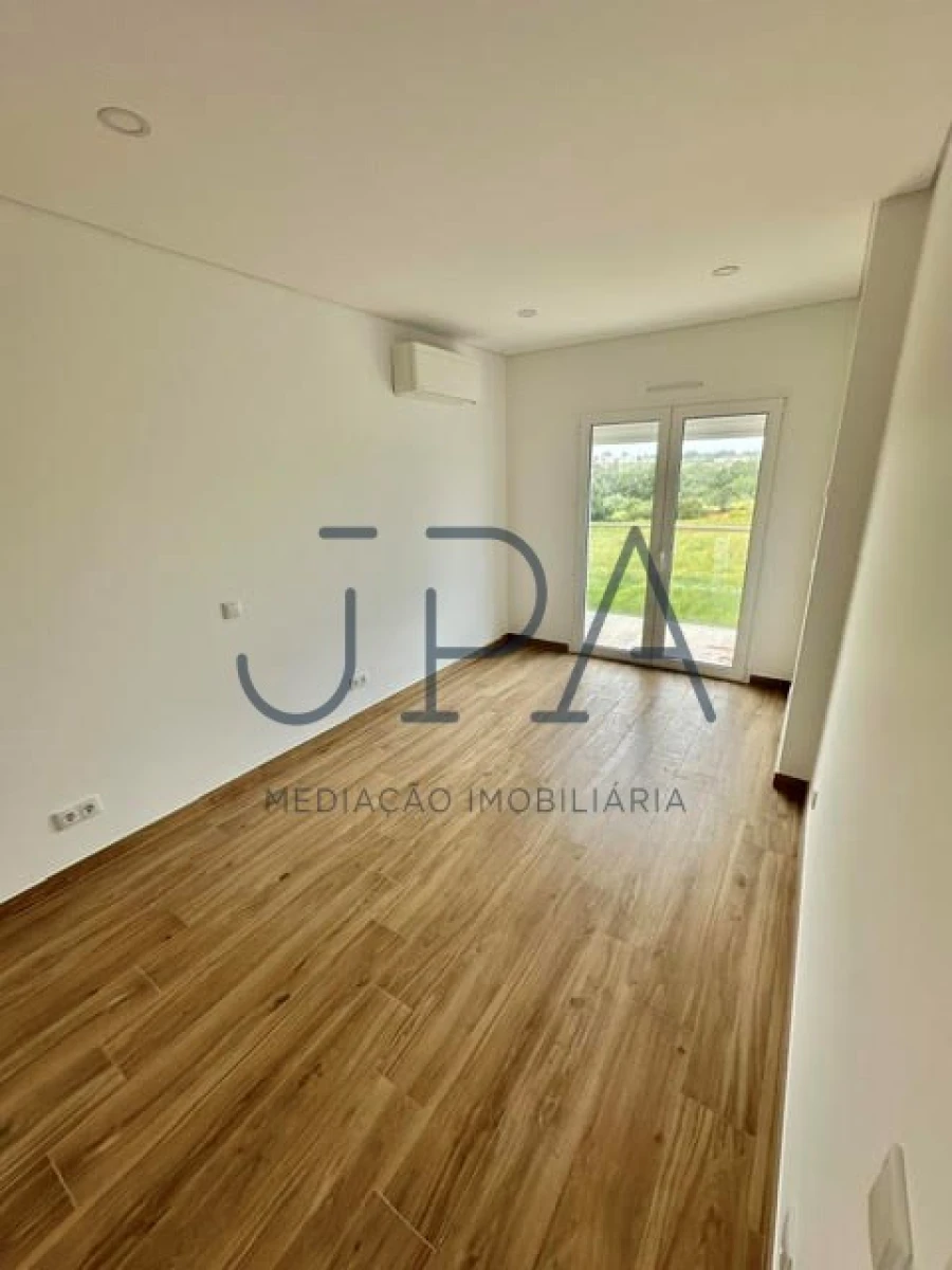 Moradia T3 para Venda em Altura Foto 28