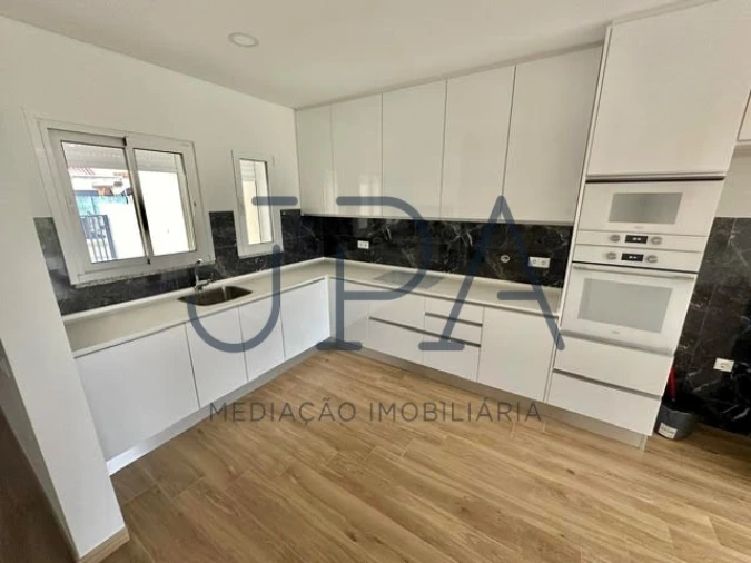 Moradia T3 para Venda em Altura Foto 35