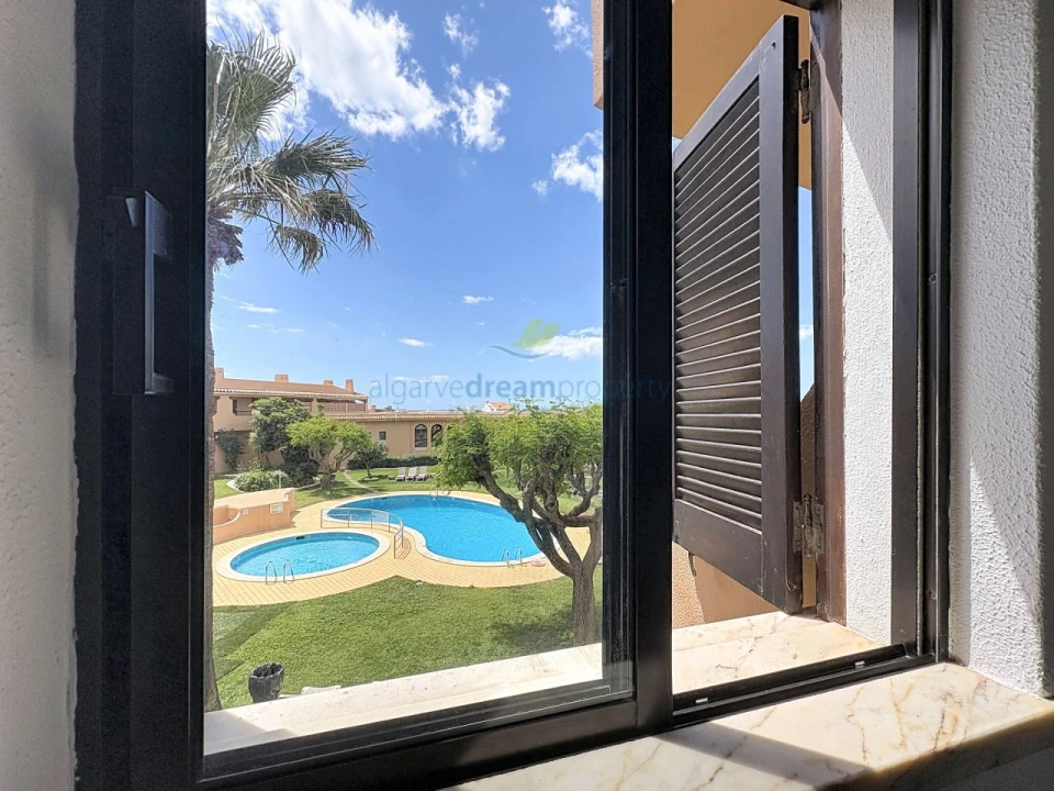 Apartamento T1 para Venda em Albufeira e Olhos de Água Foto 8