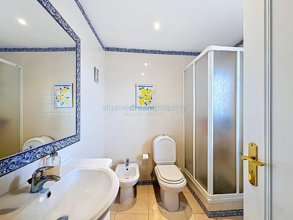 Apartamento T1 para Venda em Albufeira e Olhos de Água Foto 19