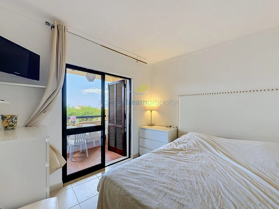 Apartamento T1 para Venda em Albufeira e Olhos de Água Foto 12