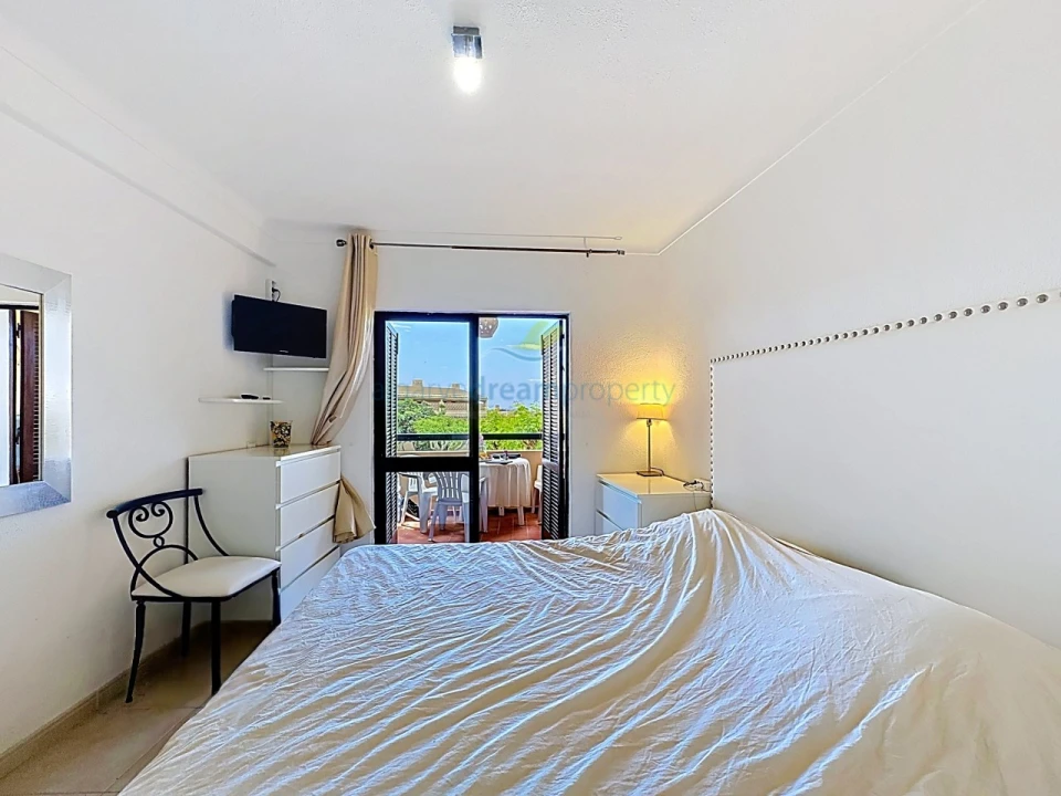Apartamento T1 para Venda em Albufeira e Olhos de Água Foto 10