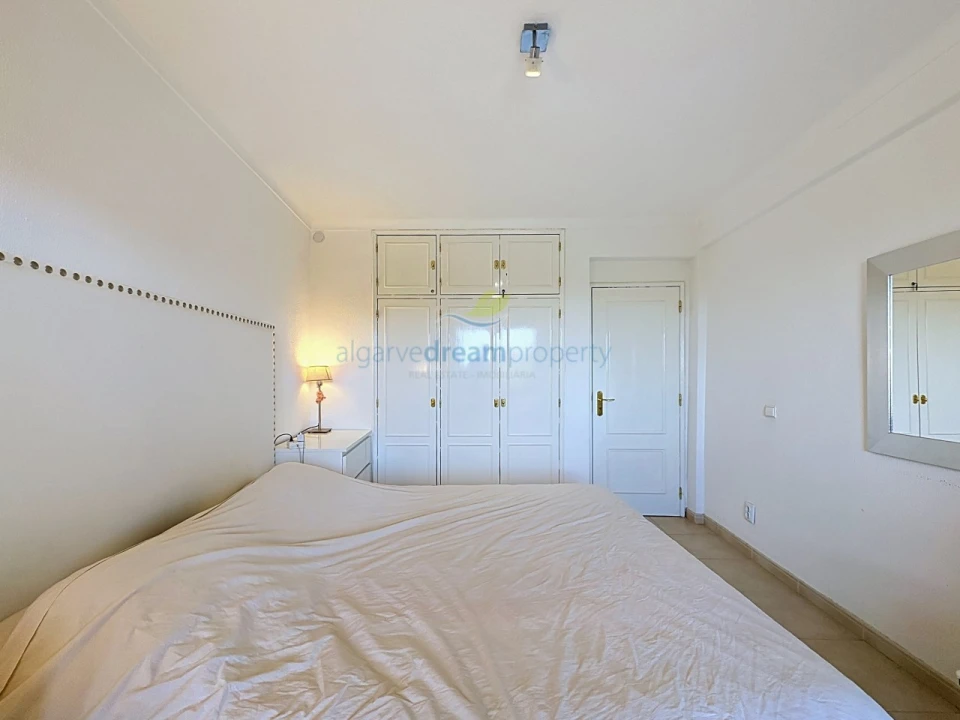 Apartamento T1 para Venda em Albufeira e Olhos de Água Foto 13