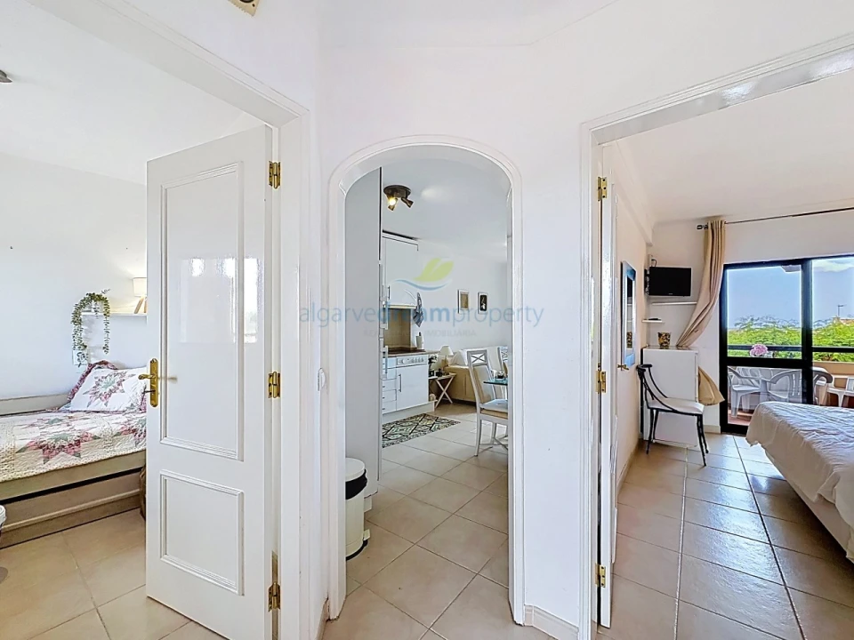 Apartamento T1 para Venda em Albufeira e Olhos de Água Foto 17