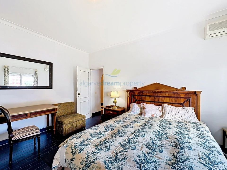 Apartamento T3 para Venda em Portimão Foto 17
