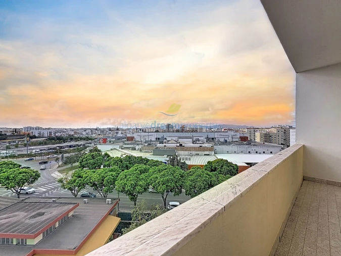 Apartamento T3 para Venda em Portimão Foto 10