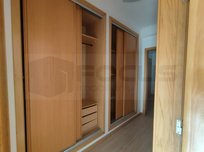 Apartamento T2 para Arrendamento em Esgueira Foto 4