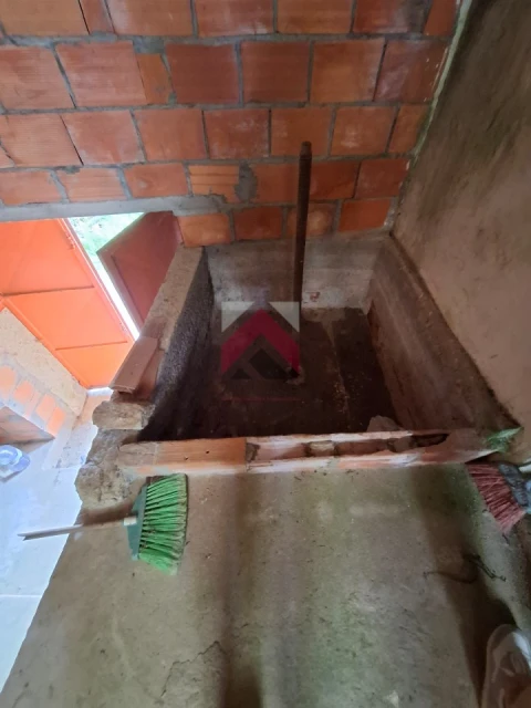 Quinta T2 para Venda em Junqueira