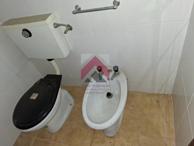 Quinta T2 para Venda em Junqueira Foto 11