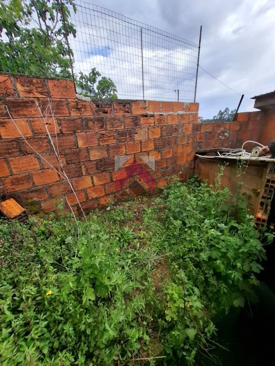 Quinta T2 para Venda em Junqueira Foto 32