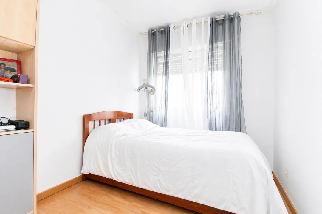 Apartamento T3 para Venda em Santo António dos Cavaleiros e Frielas Foto 5