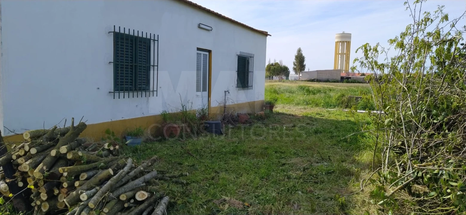 Moradia T1 para Venda em Salvaterra de Magos e Foros de Salvaterra Foto 1