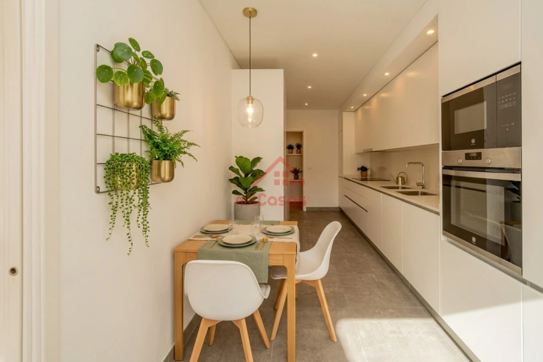 Apartamento T2 para Arrendamento em Santa Maria, São Pedro e Matacães Foto 5