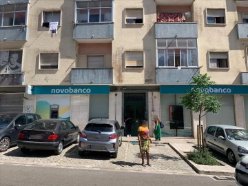 Apartamento T2 para Venda em Agualva e Mira-Sintra