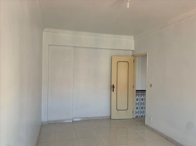 Apartamento T2 para Venda em Agualva e Mira-Sintra Foto 10