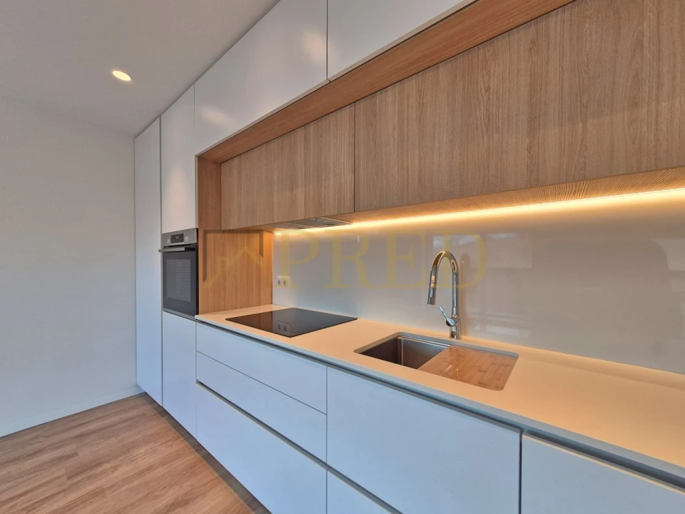 Apartamento T1 para Arrendamento em Mafamude e Vilar do Paraíso Foto 6