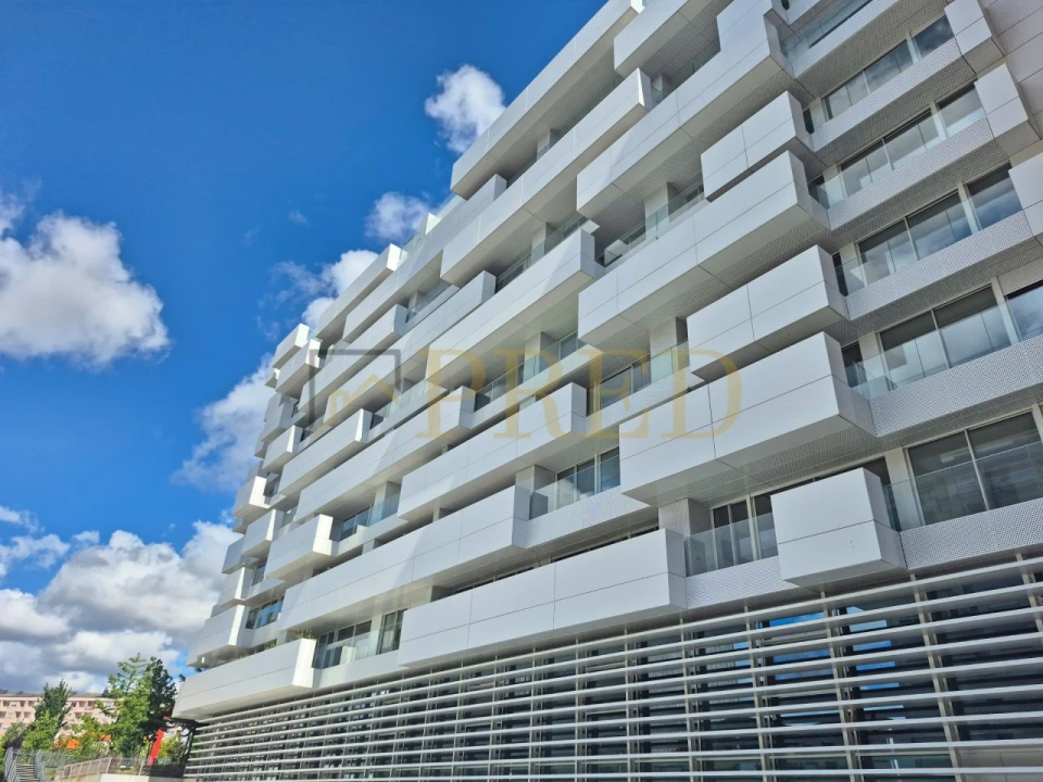Apartamento T1 para Arrendamento em Mafamude e Vilar do Paraíso Foto 19
