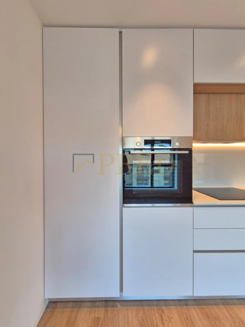 Apartamento T1 para Arrendamento em Mafamude e Vilar do Paraíso