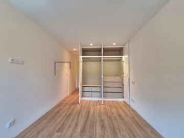 Apartamento T1 para Arrendamento em Mafamude e Vilar do Paraíso