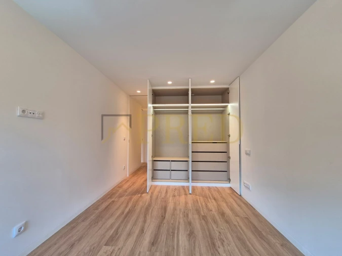 Apartamento T1 para Arrendamento em Mafamude e Vilar do Paraíso Foto 12