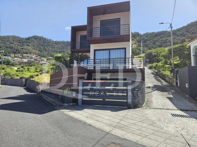 Moradia T3 para Venda em Machico Foto 33