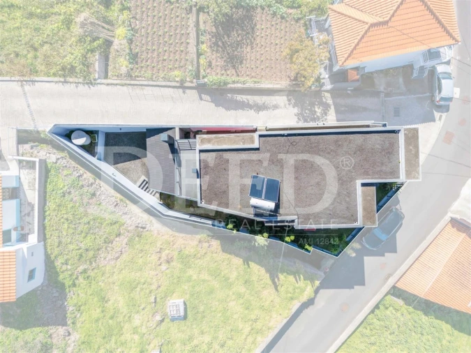Moradia T3 para Venda em Machico Foto 31