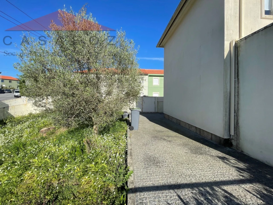 Moradia T2 para Arrendamento em Aldoar, Foz do Douro e Nevogilde Foto 28
