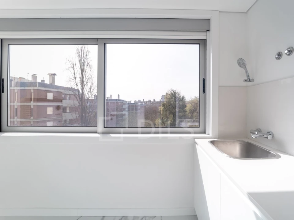 Apartamento T3 para Venda em Lordelo do Ouro e Massarelos Foto 16