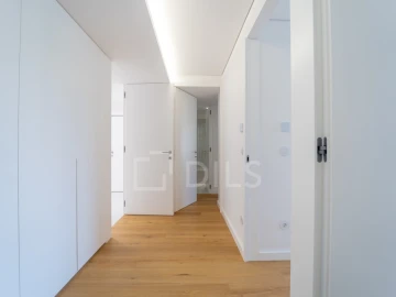 Apartamento T3 para Venda em Lordelo do Ouro e Massarelos