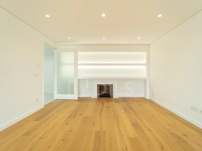 Apartamento T3 para Venda em Lordelo do Ouro e Massarelos Foto 13