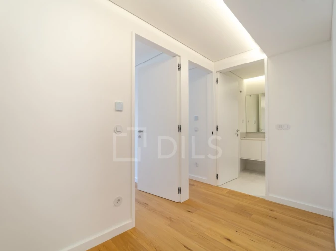 Apartamento T3 para Venda em Lordelo do Ouro e Massarelos Foto 24
