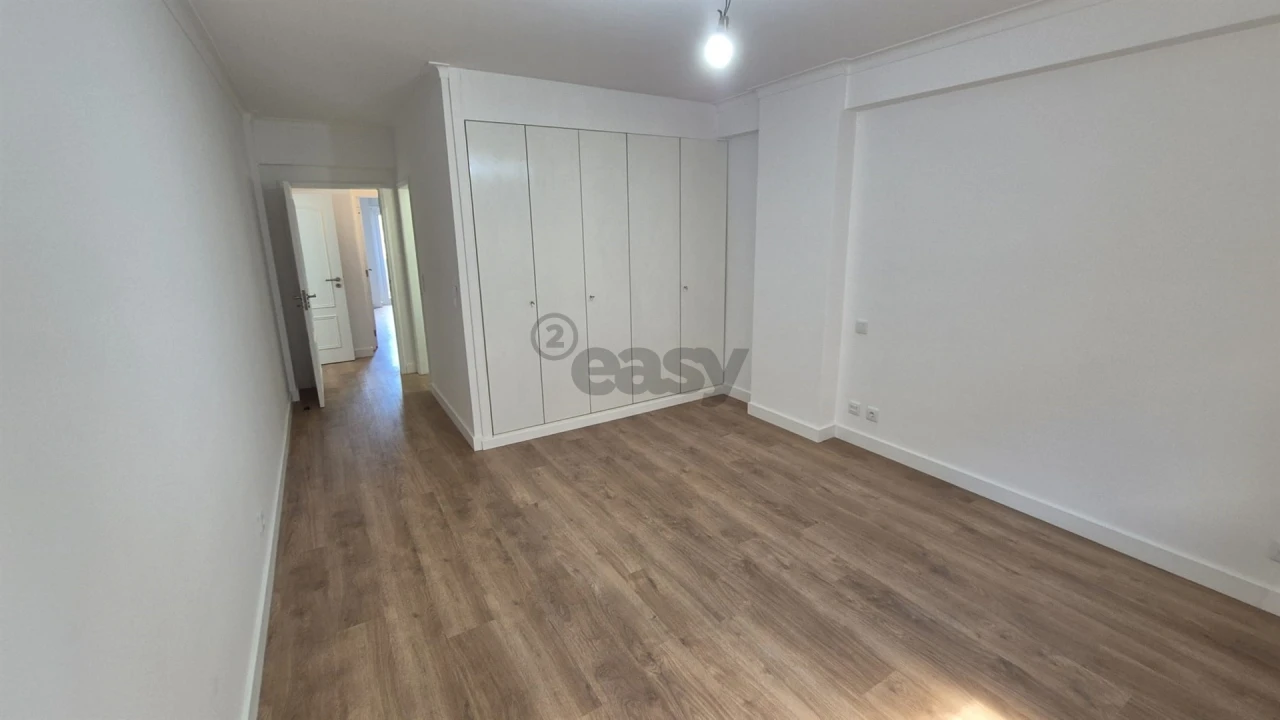 Apartamento T3 para Venda em São Domingos de Benfica Foto 14