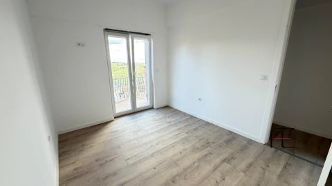 Apartamento T3 para Venda em Santa Maria e São Miguel, São Martinho, São Pedro Penaferrim