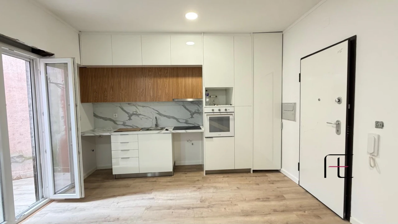 Apartamento T3 para Venda em Santa Maria e São Miguel, São Martinho, São Pedro Penaferrim Foto 2
